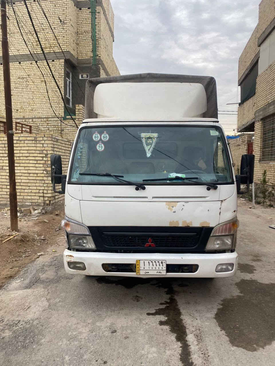 كنتر حمل موديل 2006 كفاله عامه
سياره متعوب عليها كبل للشارع ما بيها اي نقص 

رقم بغداد مداور ثاني يوم

مكاني بغداد الغزاليه
السعر 165 وبي مجال 

للتواصل:

***********
