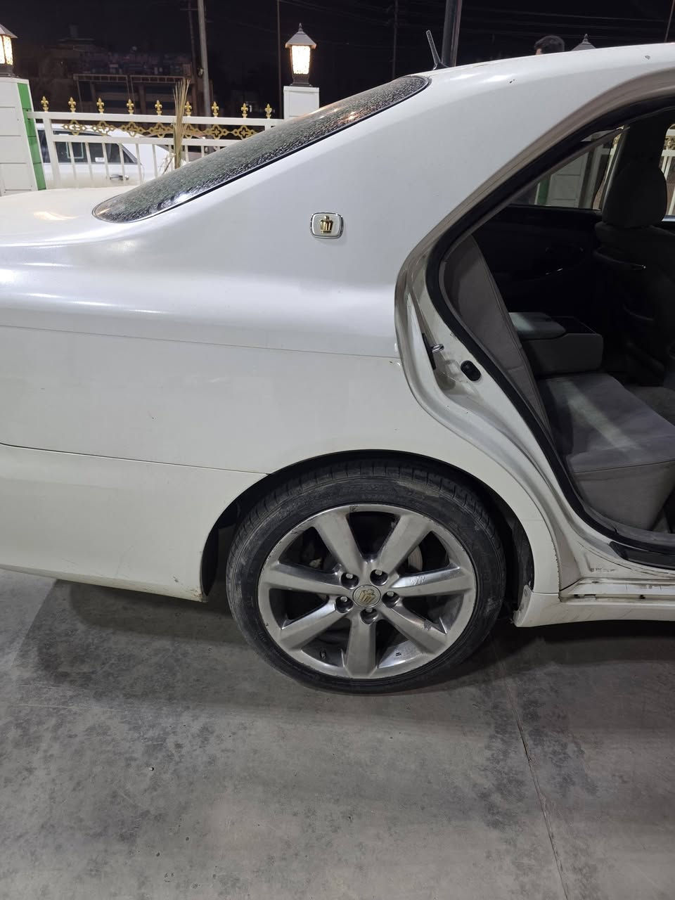 للبيع شاهينه كراون كصه جنطه للبيع تلاثه دكمه العنوان ميسان /العمارة
السعر ٣٥
 تصال ***********
