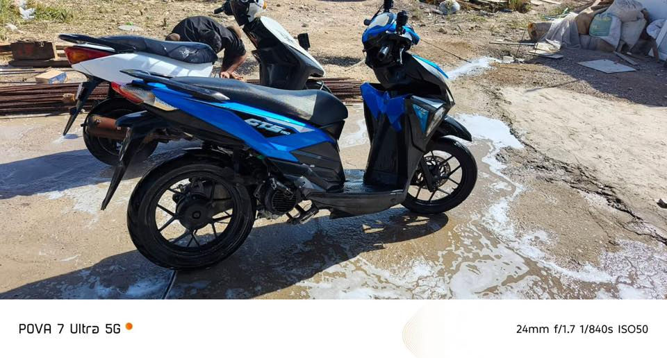 سلام عليكم GTS160 دراجه حلوه ونضيفه بس صلنصه مالته واكعه ماكو وقت حتى نسويه دراجه مجفته تجفيت بلادي وسرعه شك لكاع مابيه اي نقص هاذ رقمي لتواصل واتس فقط ***********
سعره 300وبيه مجال
