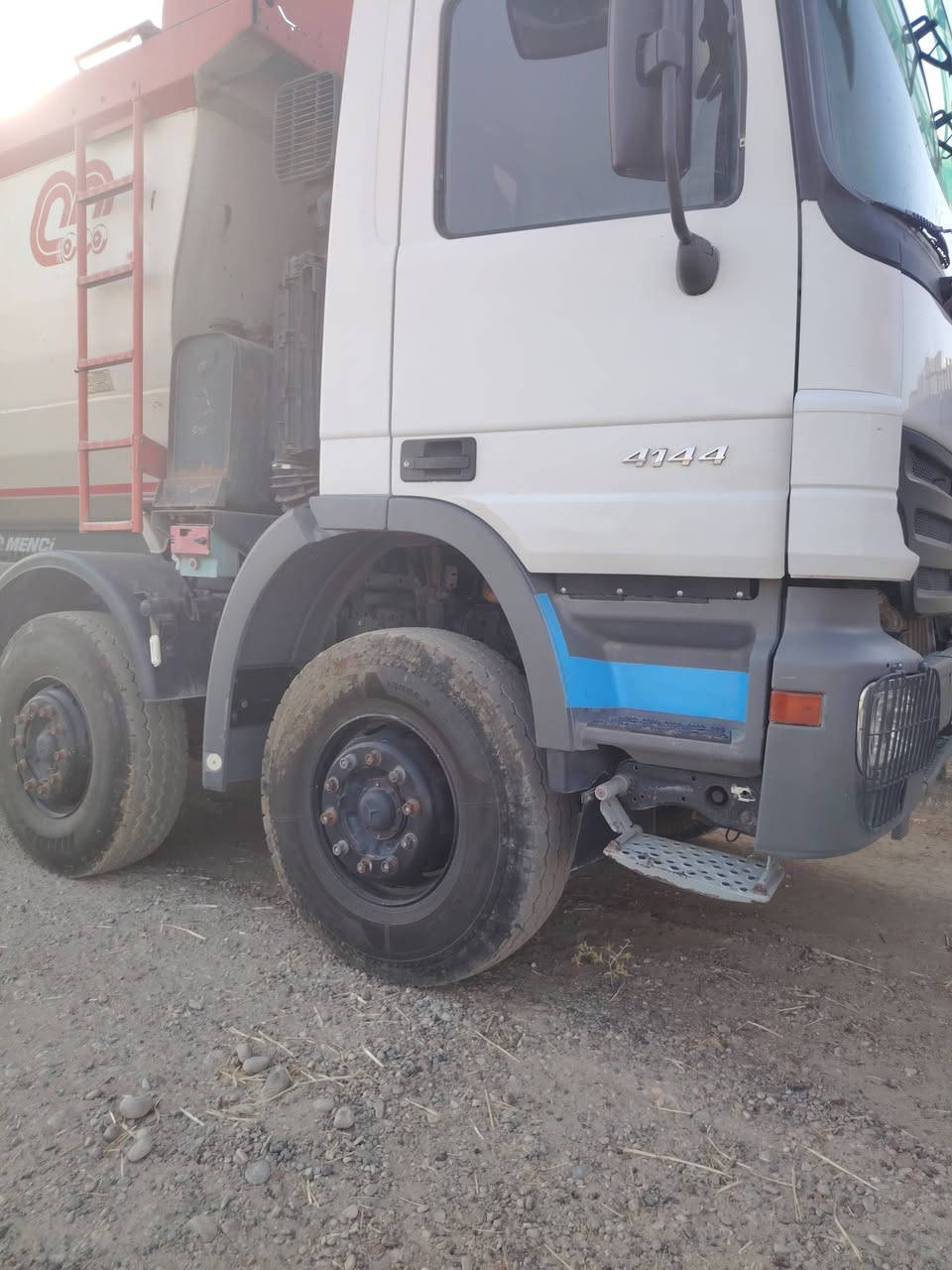 سلام عليكم قاطره ومقطوره الفين2004مكفوله الاتصال والاستفسارعلى
*********** الات***********
