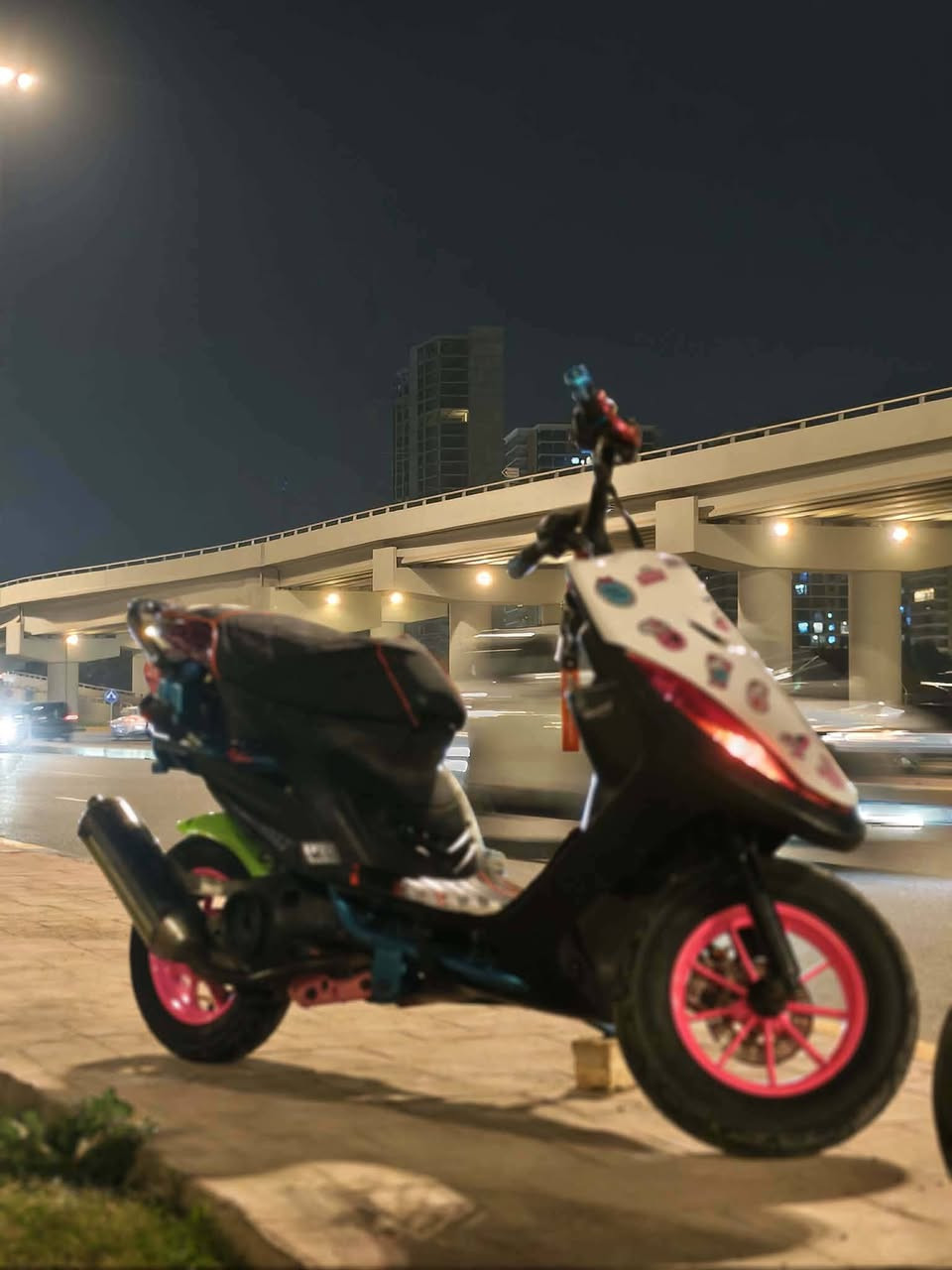 سلام عليكم دراجه ماكس عدله
كلشي بيهة مزود 
بوش 55
سلف هندر شغال 
شوته مال 4 والفت 
صالنصه رياضي 
دراجه  شلعة اتشك الكاع ✈️
الدراجه فوللل  
السعر 650 بيك خير او دلل 
الفلوجه حي الشهداء
***********
