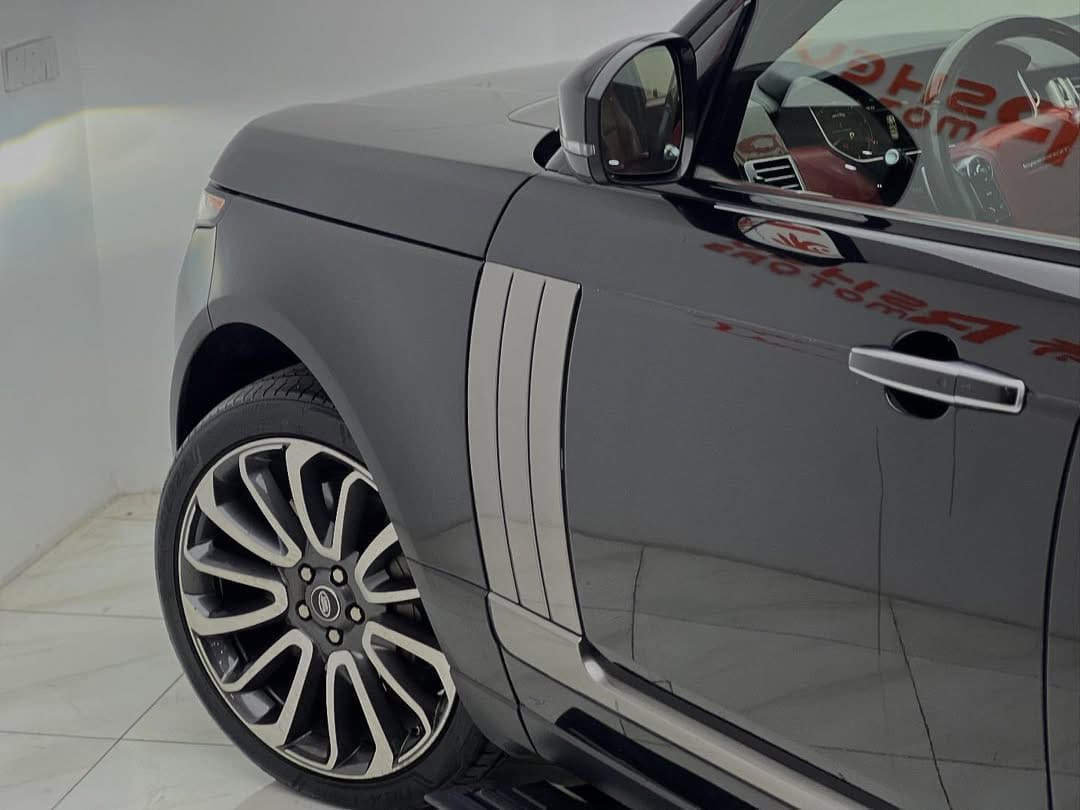 رانج روفر فوك VIP مديل 2016 خليجي
اعلى مواصفات بلرانج VIP اربع مقاعد منفصلة 
مديل 2016 خليجية وكاله سردار 
سياره كفاله عامة بلكامل من بدي وكير ومحرك بشرط 
مغلفة. PPF بلكامل يعني زلغ مابيه 
مكينة 8 سوبر  جارج 
ماشية 143 الف كيلو 
رقم اربيل تريد تحويل تريد وكاله 
سيارة ماناقصة شي الف دينار متصرف علية جاهزة للاخير 
سعر  325$ وبية مجال ماكو هيج سعر بلعراق كلة بنضافتهة وكفالة عامة 
مكاني البصره 
رقم الهاتف ***********
