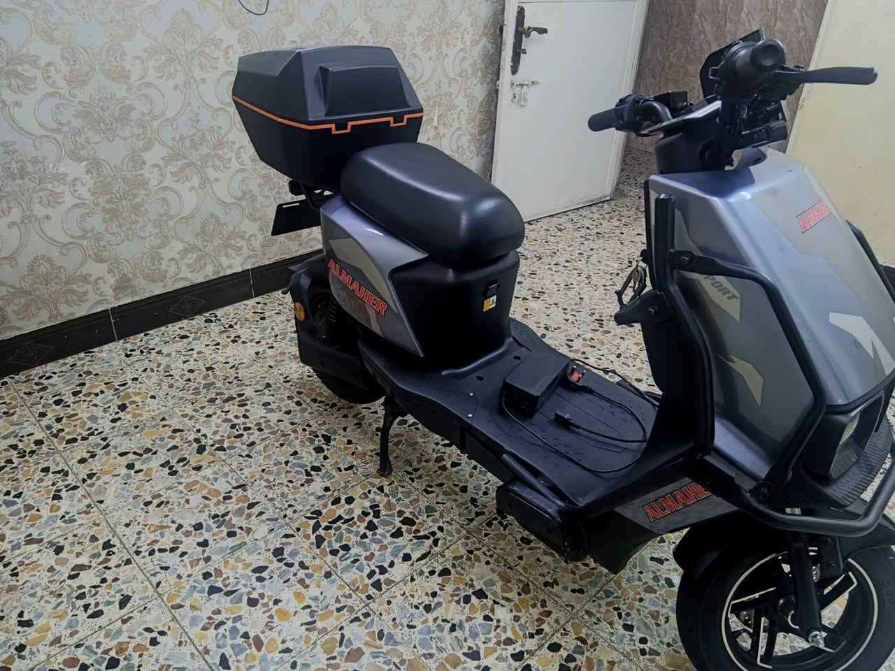 السلام عليكم خوان  دراجه شحن للبيع دراجه جديده مكفوله كفاله عامه من كلشي كهرباءيات شاشه  دبل ستان ستان صفح دراجه نضيفه كلش  وحلوه مكاني  بغداد مدينت الصدر  دراجه سعره 600 واني بل خدمه ***********
