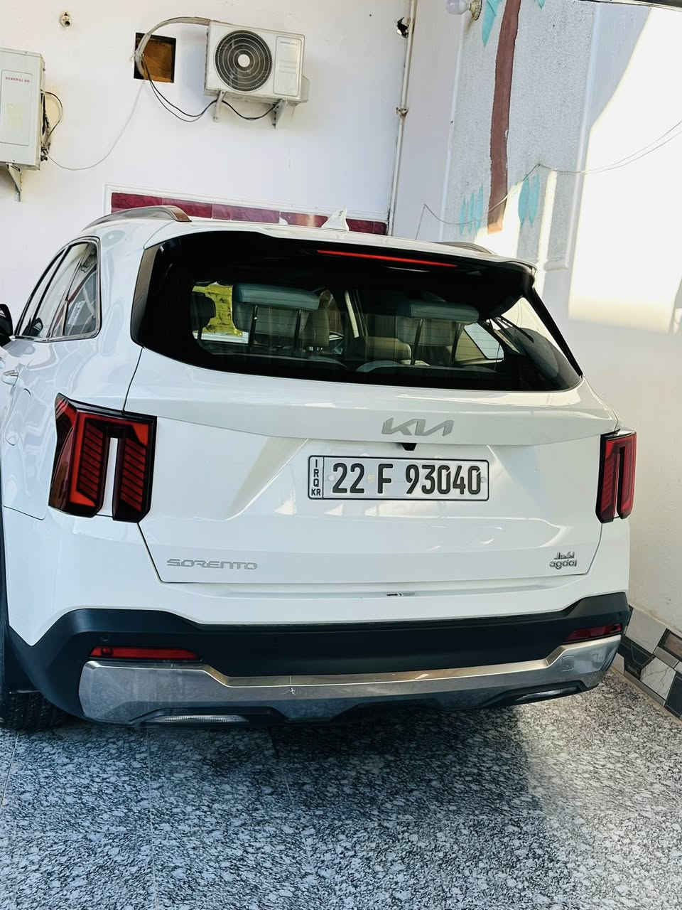 للبيع فقط سورنتو موديل 2024 خليجي فول 1/1
المواصفات 
بصمة تشغيل 
بصمة ابواب 
4سلندر 2500
كراسي جلد 
كراسي كهرباء الاماميه والخلفيه كذالك 
7راكب 
3قطع تبريد 
سقف بنراما 
شاشة متصله 
كشن حار بارد 
لد امامي 
لد خلفي 
4وضعيات قياده 
سياره ماشيه 56 الف 
ضمان الشركه الدوليه
4كامرات 
حساس امامي خلفي 
اوتو هولد 
اوتو بريك 
بيه هواي مواصفات 
بيه فقط bdr بل باب خلف الصدر وشخط خباثه شبر بنفس المكان الباقي كفاله عامه 
السعر 280 وبيه مجال مكان السياره الرمادي  
للاستفسار الاتصال ***********
