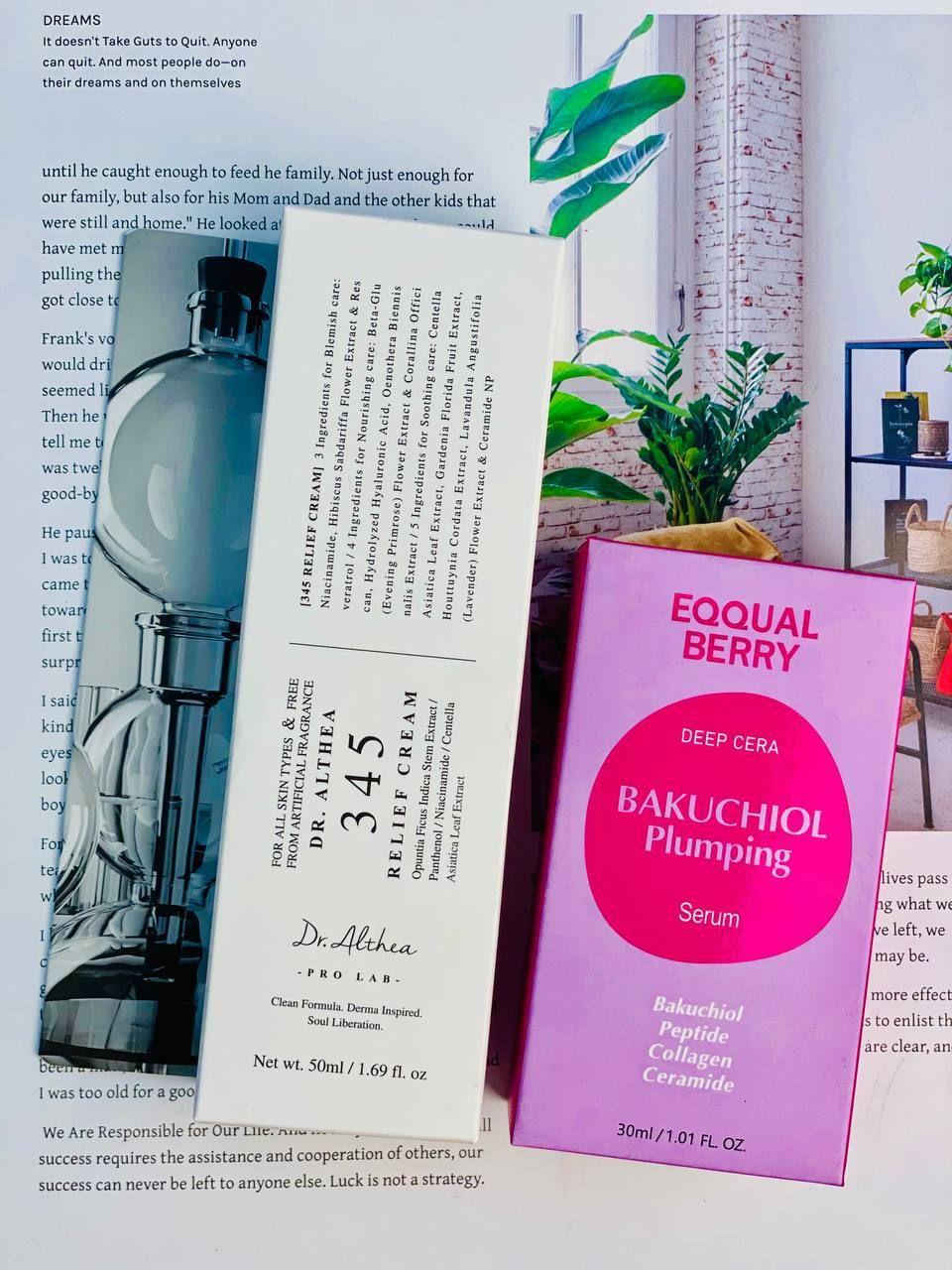 💜 عرض العناية المتكاملة لبشرة صحية ومشرقة 💜
إذا تبحثين عن بشرة ناعمة، ممتلئة وخالية من التعب، هذا العرض راح يكون اختيارك المثالي 💜💯

1️⃣ سيروم EQQUAL BERRY 
هذا السيروم غني بمادة الـ Bakuchiol (البديل الطبيعي للريتنول) اللي يساعد على:
✨ تقليل التجاعيد والخطوط الدقيقة
✨ تحسين مرونة البشرة وزيادة الامتلاء
✨ توحيد لون البشرة وإعطاء إشراقة طبيعية
✨ مناسب للبشرة الحساسة لأنه لطيف وما يسبب تهيج
قوامه خفيف وسريع الامتصاص ويترك بشرتك ناعمة ومخمليّة 💜

2️⃣ كريمDr. Althea 345 
كريم علاجي مميز لتهدئة وترطيب البشرة بعمق، يحتوي على مكونات فعالة تساعد على:
✨ تهدئة الاحمرار والالتهابات
✨ ترطيب عميق يدوم طول اليوم
✨ تقوية حاجز البشرة وحمايتها من العوامل الخارجية
✨ مناسب للبشرة الحساسة والمعرضة للحبوب
يخلي بشرتك مرتاحة، ناعمة ومليانة حيوية

منشأ العرض كوريا الأصلي 🇰🇷💯
سعر العرض 
🚘يوجد خدمة توصيل لجميع محافظات العراق 🚘 بغداد, العراق


**إذا كنت صاحب هذا الإعلان وتريد حذفه لأي سبب، رجاءا أرسل رسالة إلى الدعم الفني**