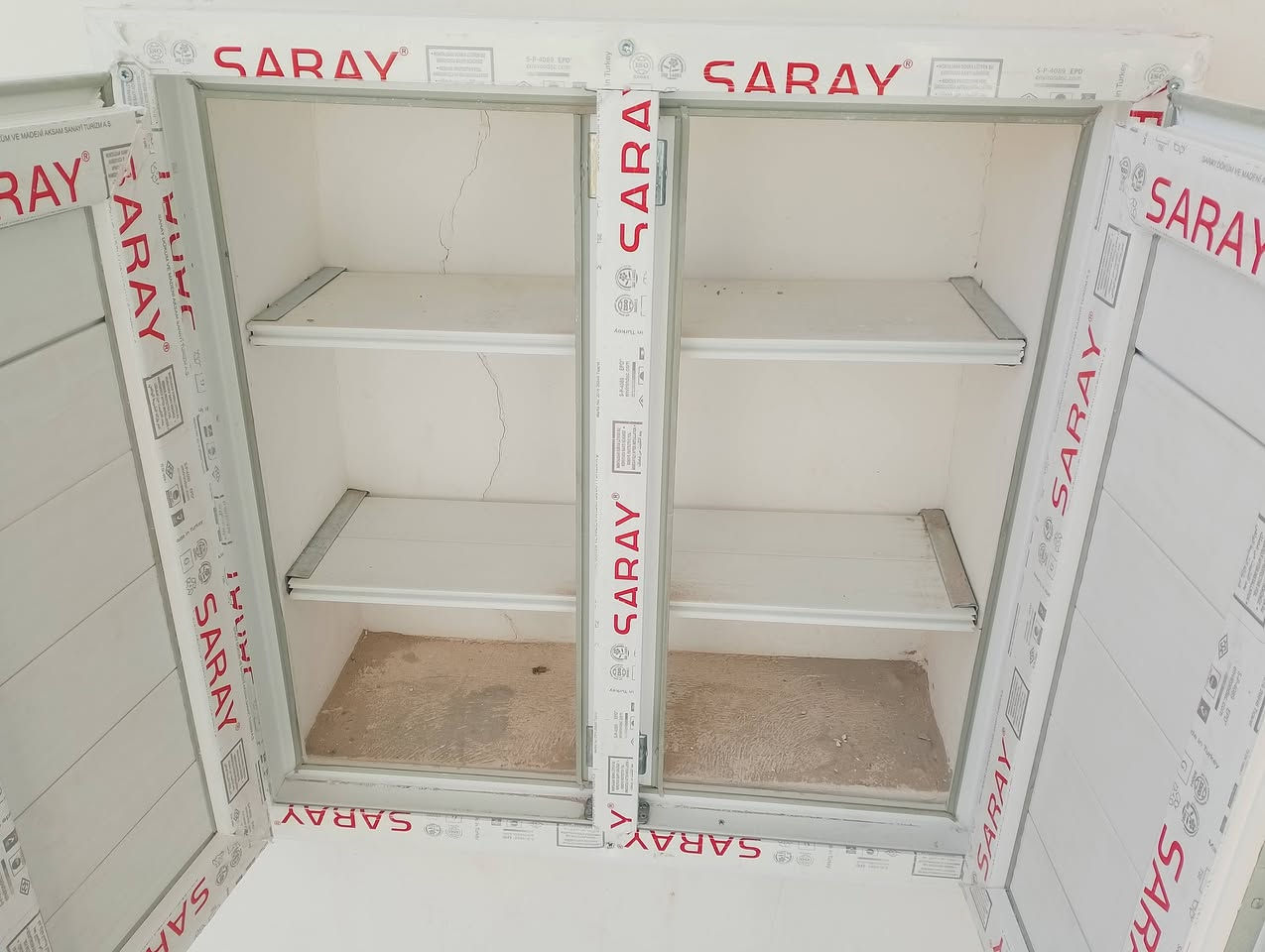 تعال وشوف جمال بيتك ويانه غير تقفيل بيتك يمنه أبواب تركي و عراقي بي في سي شبابيك و  ابواب و المنيوم وجام و محجرات انتصل و دلل ..*********** واتس اب
