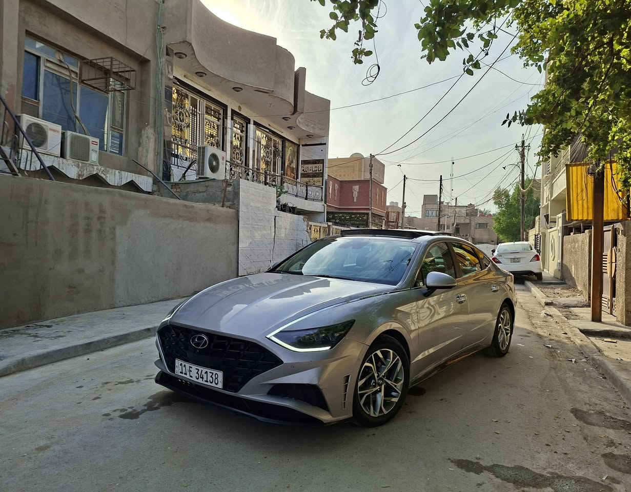 سوناتا أمريكي 1.6
موديل 2022
ماشيه 61 ميل 

 المواصفات Limited فول الأخير 
اوتو بارك
داتا شو 
بانوراما.        
بصمه 
تشغيل عن بعد
تقديم وترجيع بالريمونت
شاشه ديجتال
اناره داخليه محيطيه 24 لون 
كامرات 5 360 درجه 
رادار امامي خلفي 
رادار جانبي 
تحديد مسار 
قيادة آليه 
اوتو هولد
شحن وايرلس 
شفتات بالستيرن 
لايت 4 عدسات زنون 
اناره داخليه أليدي
كشنات جلد خزن ميموري 
كشنات تدفئة تبريد 
كشنات كهرباء 
صندوق ذكي
هاند بريك بصمه
نظام صوت  BOSE دمام
اشاير مري 
مري قلاب 
حساس امامي
حساس خلفي 
تبريد قطعتين 
تبريد بيانو تحكم شاشه 
لد امامي خلفي
مرايه داخليه تعتيم ذاتي 
داخل لون اسود
سمارت كروس كونترول
تحكمات ستيرن فول 
انظمه قيادة 4
ويل كب 17
شاشه كبير 
كامره خليفه محيطيه

السيارة امريكي 
((حادث جاملغ وبنيد فقط))
((باقي سياره مكفوله))
((صور الحادث و سونار بالمنشور))

(رقم بغداد تحويل ثاني يوم)

السعر 175
كلشي ذاكر بالمنشور اقره
 تفاصيل كامل واتصل
*********** 
مكاني بغداد الجديده
