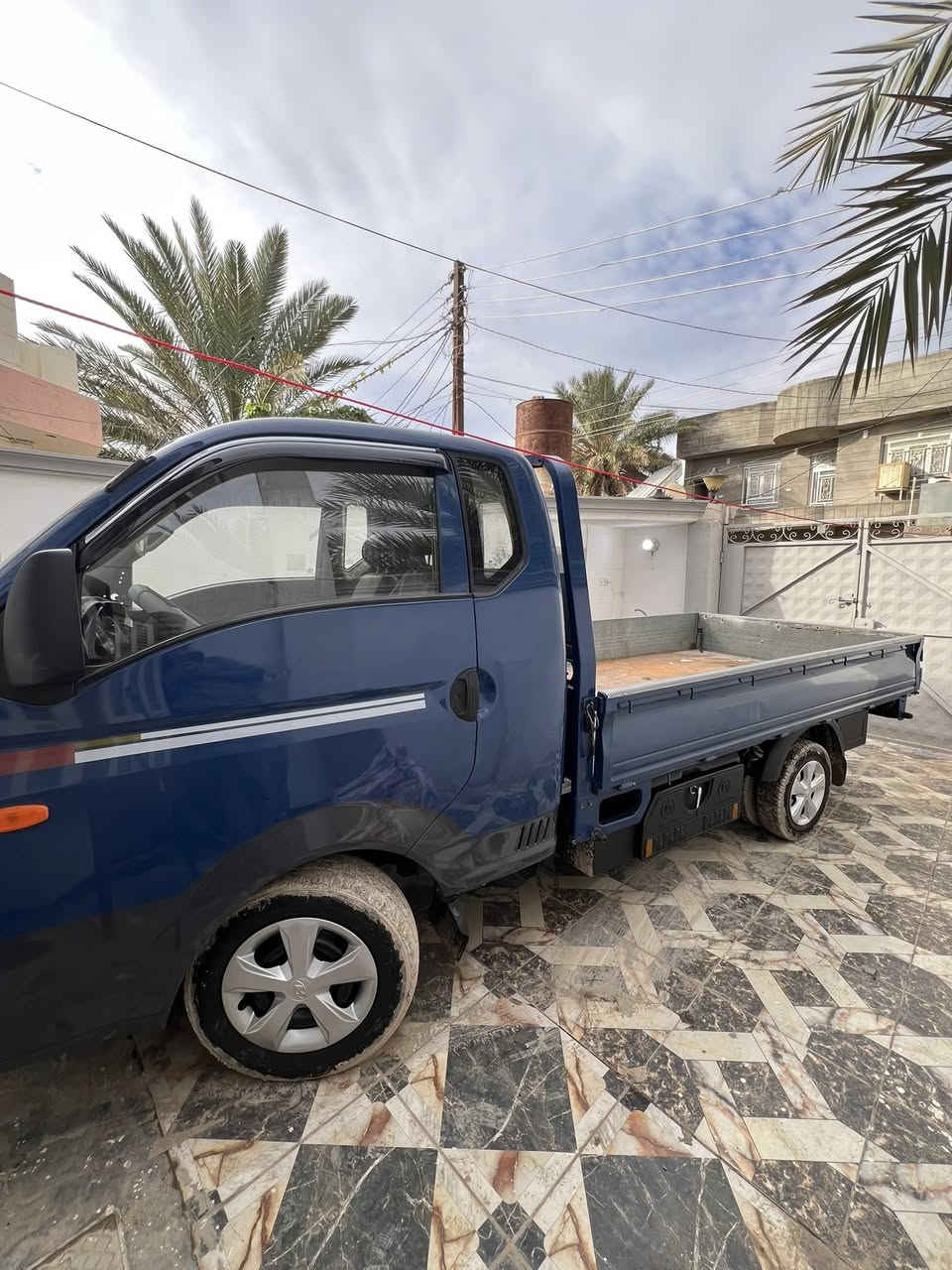 للبيع بورتر 2014 ادوات بدون رقم بعدها على وضع الشركة
گير عادي مكفول من كل عيب وجاهزه ماتصرف عليها الف 

سعر 59 وبيها مجال

***********
