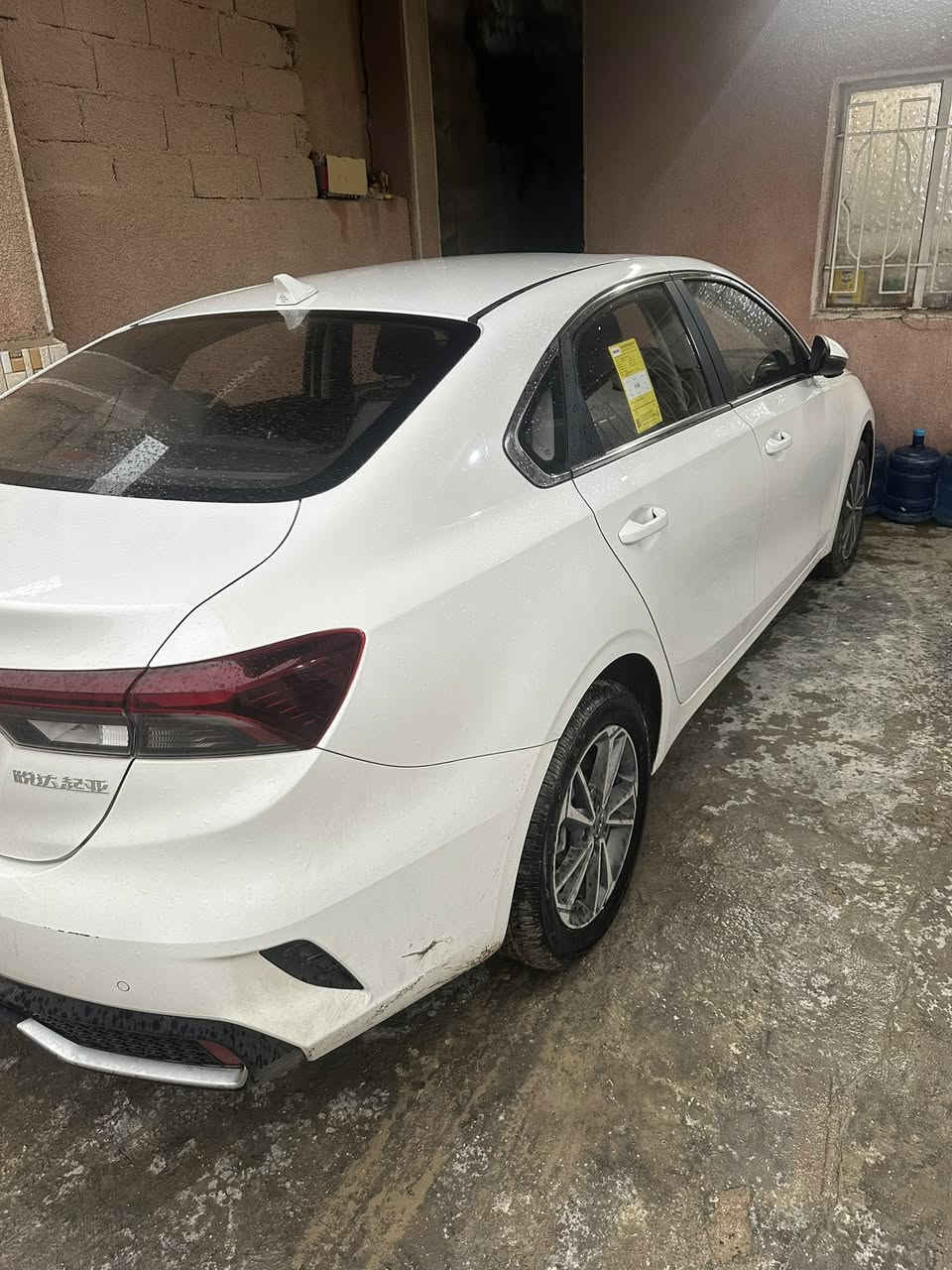 السلام عليكم 
للبيع سيارة كيا 3 
موديل ٢٠٢٤ 
السيارة بغداد رقمها 
ماشية ٤ الألف فقط 
***********
مكاني بغداد أبو غريب 
السعر ١٤٤ ورقة
