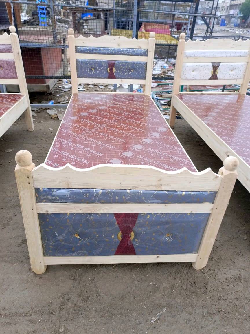 السلام عليكم جرابي ام نفر و نفرين    درجه اولى و ثاني وثالث قياس 190{90{الارتفاع 40 يوجد كنتور وبوفيات متوفرةوتساب  {***********