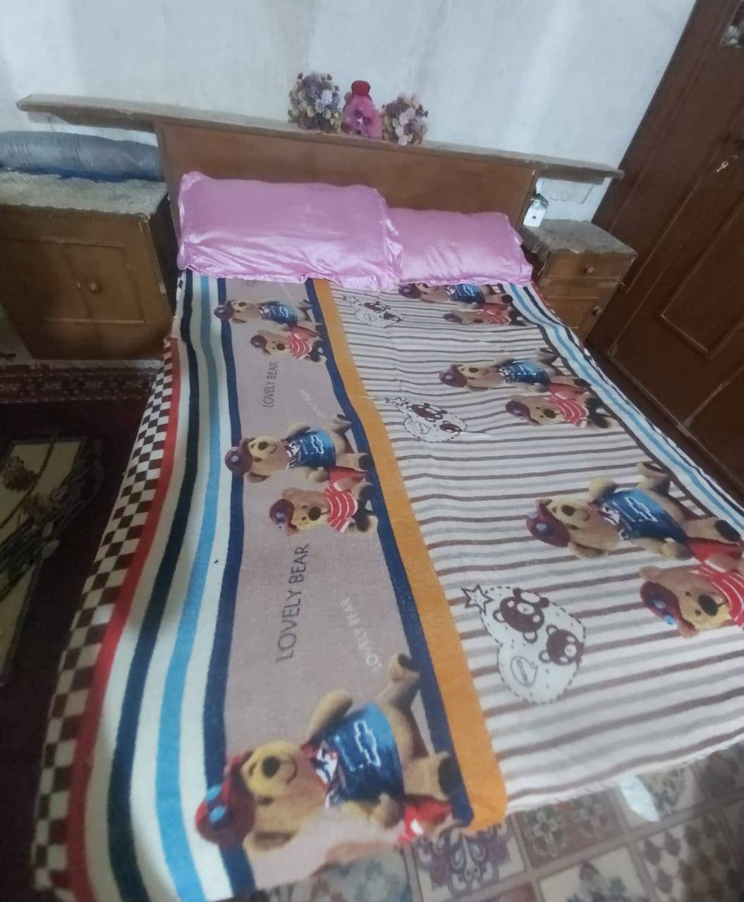 غرفة نوم للبيع تسكام صاج عراقي. السعر 250 وبيها مجال.. واتساب ***********
