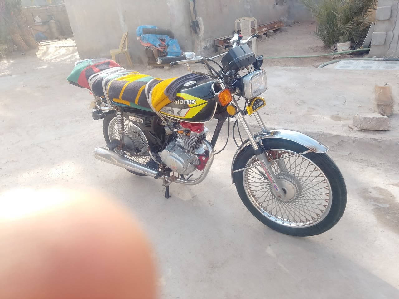 سلام عليكم يولد دراجه اربعه كير موديل 21اوراق اصلي مكاني كفل لسعر 450او بيه مجال قليل متوازي عله بيعه هاذه رقمي ***********
