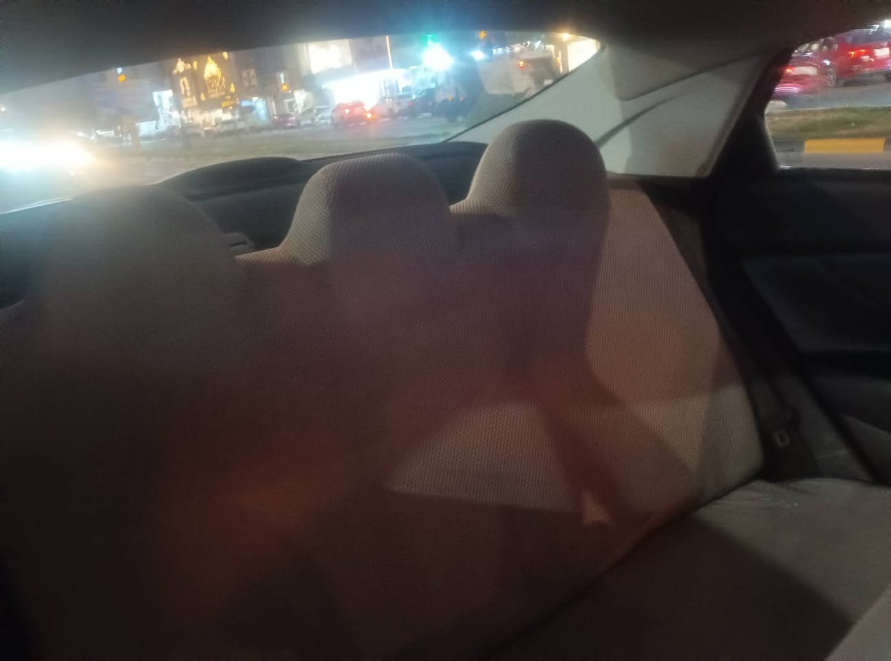 سلام عليكم سياره النترا موديل 2023 حادثها بابين باب مبدل اصليه وباب ثانيه بارد حادثها من امريكا ماشية 40 مكفول من حداديه وتبريد وتخم تأير *********** للاستفسار الاتصال ع هذه الرقم
