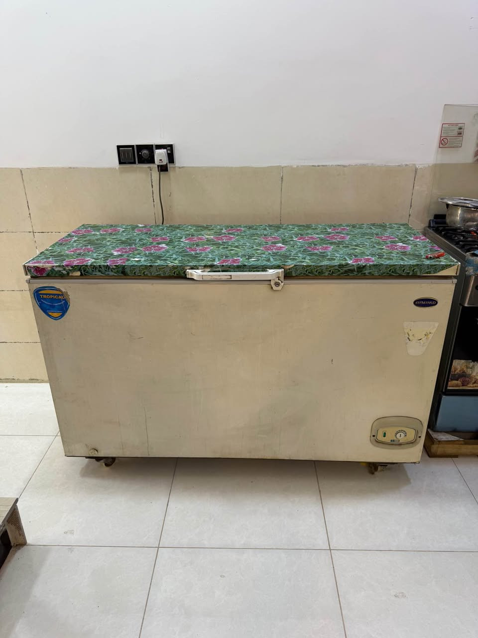 مجمدة كونكورد كبيرة نظيفه الباب الاول مداخلة تصليح ابد تجميدها ممتاز لوما مساحتي صغيره مابيعها 
العنوان : شهداء البياع
السعر: 400 الف بغداد, العراق


**إذا كنت صاحب هذا الإعلان وتريد حذفه لأي سبب، رجاءا أرسل رسالة إلى الدعم الفني**