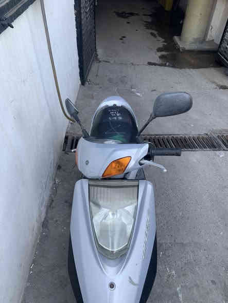 سلام عليكم شباب 
دراجه بريز للبيع الدراجه بعدهي بحاله الوكاله اوراقهه كامله باسمي كهربائيات كله شغله الدراجه نكره سلف مال 

شلعه معدل شك الكاع السعر900 المكان بغداد مدينه الصدر الرقم النتصال*********** متواجد واتساب
