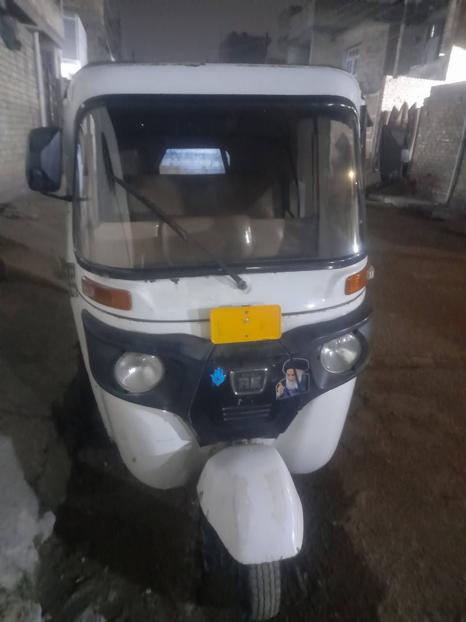 السلام عليكم تتكك للبيع موديل ١٦ مكينه ٢٠ بيهه خير من الله مكاني بغداد جديده لاتصال ***********
