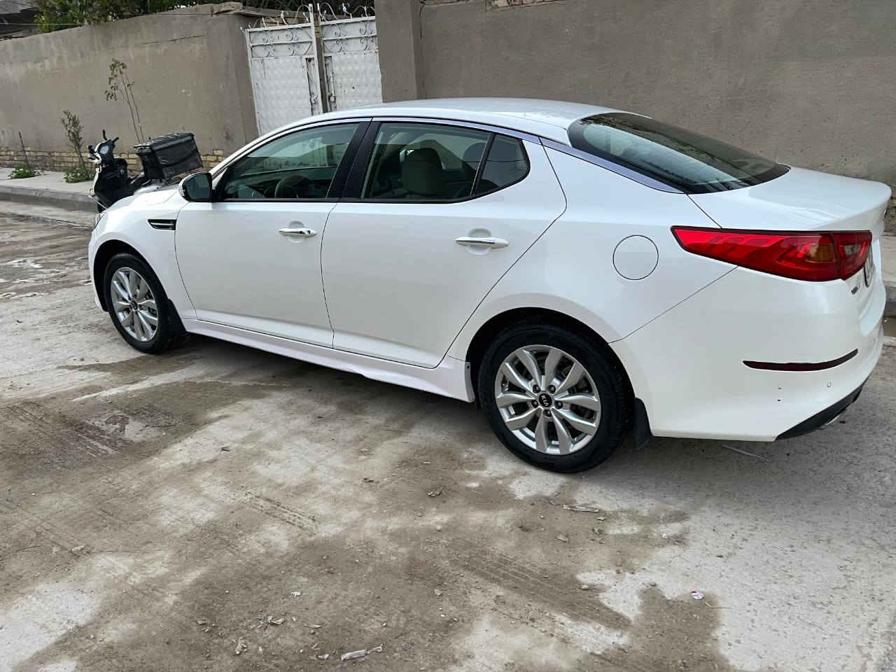 سلام عليكم اوبتما خليجي موديل ١٤ فول عدا الفتحه ما بيها قطره صبغ بس النقاط لي بلبنيد والجاملغ تعديل فقط جاهزه للهزه  عوزها جامه بس رقم وسنويه نافذه  اربيل السعر ١٤٨ وبيها مجال لشراي يخابر ***********   ***********
