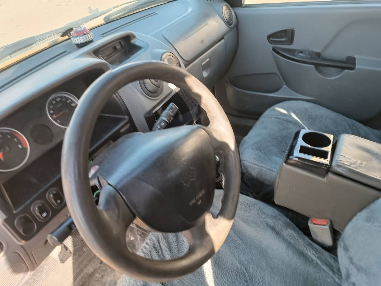 البيع مديل 21
كفاله عامه من كلشي 
مكاني الديوانية لمركز 
السعر 58 
بسمي سياره 
***********
