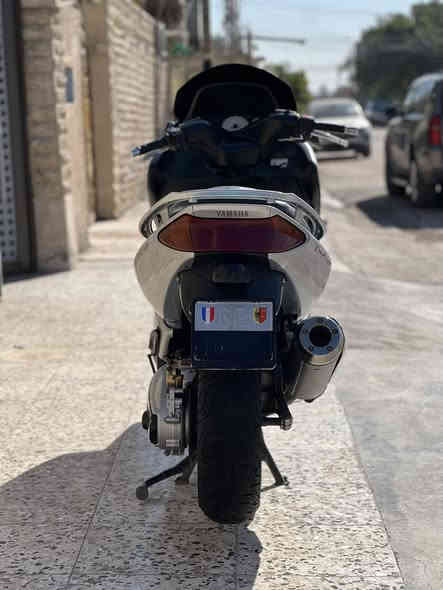 السلام عليكم تيماكس 500 موديل 2007 الدراجة كفالة عامة من كل النواحي نضافة الكفرات 85  الدراجة جديدة واحلا من الصور عليها تاير خلفي جديد ومنضومة زينون عالي ناصي الدراجة على ايدي وما افولها بس محسن شلعة ومعدل قوي جداً جيب وياك فيتر وافحص 
السعر 18 مكاني بغداد الدورة للاستفسار متوفر واتس او اتصال 
***********
