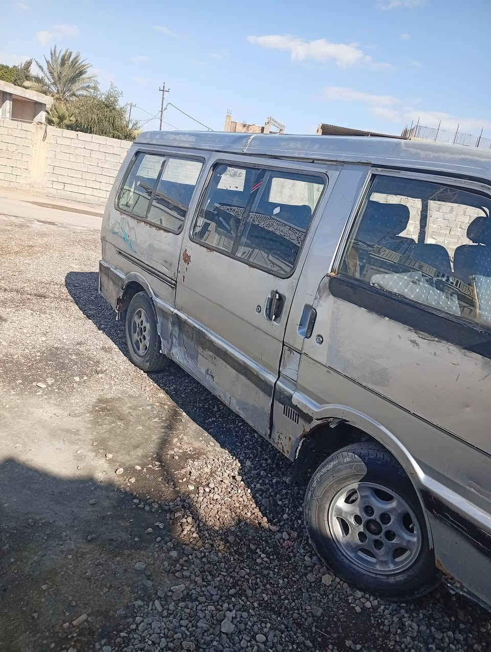 السلام عليكم سياره للبيع كيا بسته موديل 95 سياره خير من الله مكينه جديدة السيارة ما ناقصه اي شي سنويه ساقط من 19 السعر 22
 وبيها مجال الرقم *********** مكان بابل المسيب
