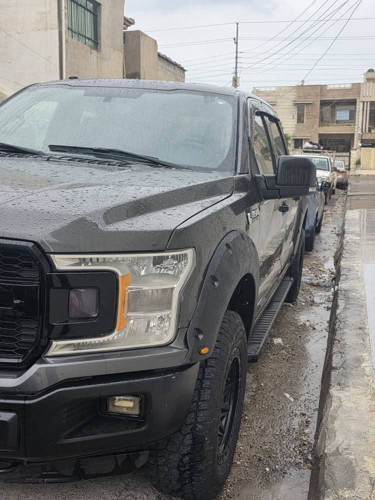 FORD  F 150 XLT 2018
گیر لە سوکان‌‌ دەرگا گەورە بۆدی کورت مرغوب ٨ پستن  جاملخی سیاق سبوغ روبعەک بونیت و روبعەک بۆدی سبوغە پیشی کەپسە وینەی دەعمی دانراوە  155 هەزار رۆیە مکینە نەکراوەتەوە گیر و مەکینە کەپسە کامل کراوەتە ڕاپتۆر هیچ مەسرەفی تیدا نیە 
سعر  ٢٠٧ وەرەقە و مجال
موبایل  *********** أربيل, العراق
