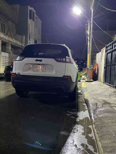 السلام عليكم  جيب بزون
بغداد الزعفرانيه شارع المعهد ***********
محرك 2400
موديل 2021
رقم بغداد بسمي
حادثه دعاميه اماميه فقط باقي مكفول
كشتات جلد 
تحكم ستيرن
كشن سائق كهربائي 
تحكم ستيرن
كشنات تدفيه
تشغيل عن بعد
إطفاء ذاتي عند وقوف
كأمره خلفيه
حساسات خلفيه
شاره ترحيب بل مري جانبيه 
بعد موصفات بيه
السعر 160بي مجال
