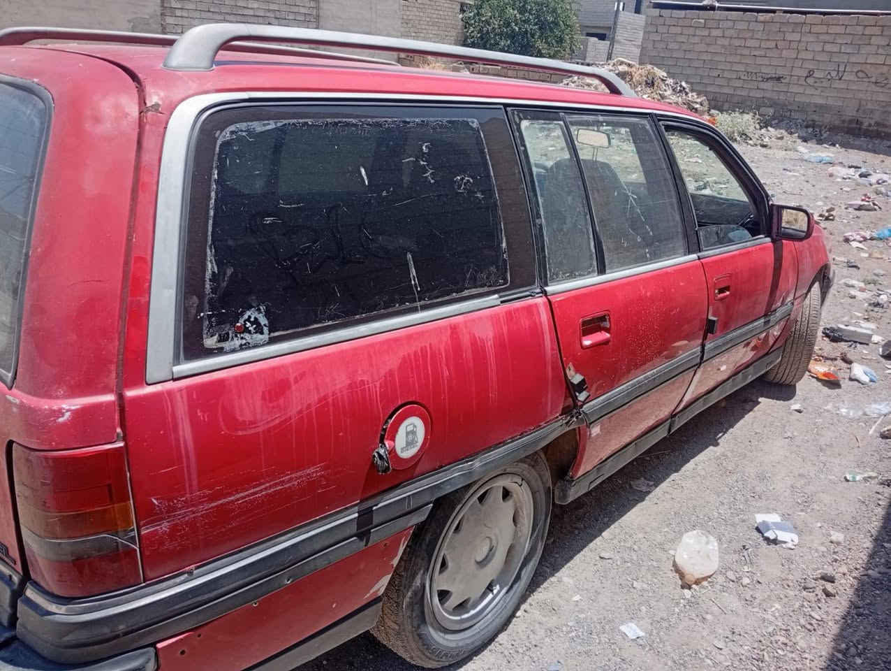 سلام عليكم اوبل اوميكه محرك 20 لاصرف ولا بخار تايرات جدد صدر نضيف دواخل نضيفه بدون صبق بدون حادث السياره مال جناي مديل 92 داخل الحويجه *********** الحويقة, كركوك
