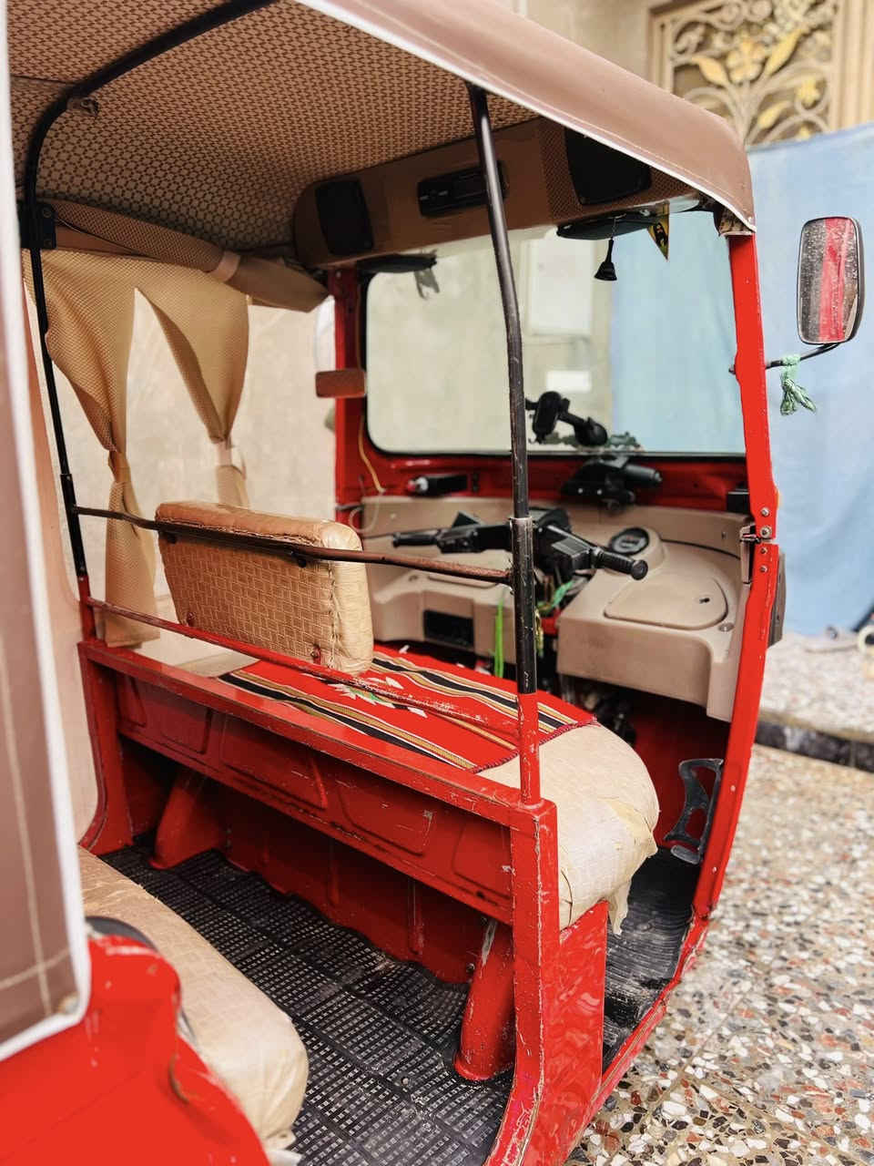 السلام عليكم
للبيع تكتك 2020 مرقم كربلاء بأسمي تكتك استعمال شخصي مو مال شغل يعني ما متعوبه جديد واي نقص ما بيها جاهزه من كل النواحي مكينه لا تنقيص لا تبخير  

#ملاحظه تكتك بيها طخه بسيطه موضحه بالصور ما مصلحه وعايفها ع طختها ما معمرها عد هذا الشي اي نقص ماكو بيها

التواصل الاتصال ع الرقم *********** 

تعليقات ما ارد وخاص مغلق عندك استفسار اتصل وتدلل
