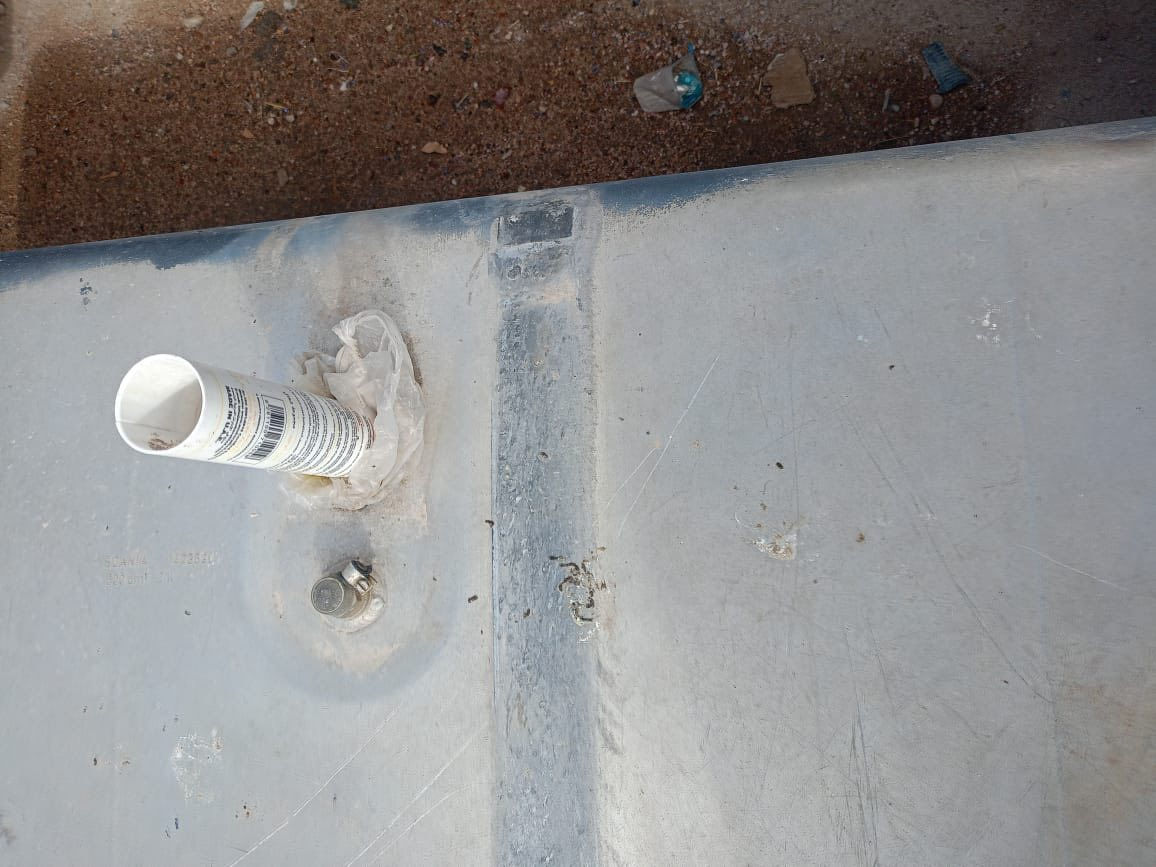 السلام عليكم تانكيات للبيع وصالنصه سكانيا تانكيات ٢/٦٠٠لتر جدد مكانهن البصرة الزبير ‭٠٧٨٠ ١٢٤ ٩٣٧٧‬
