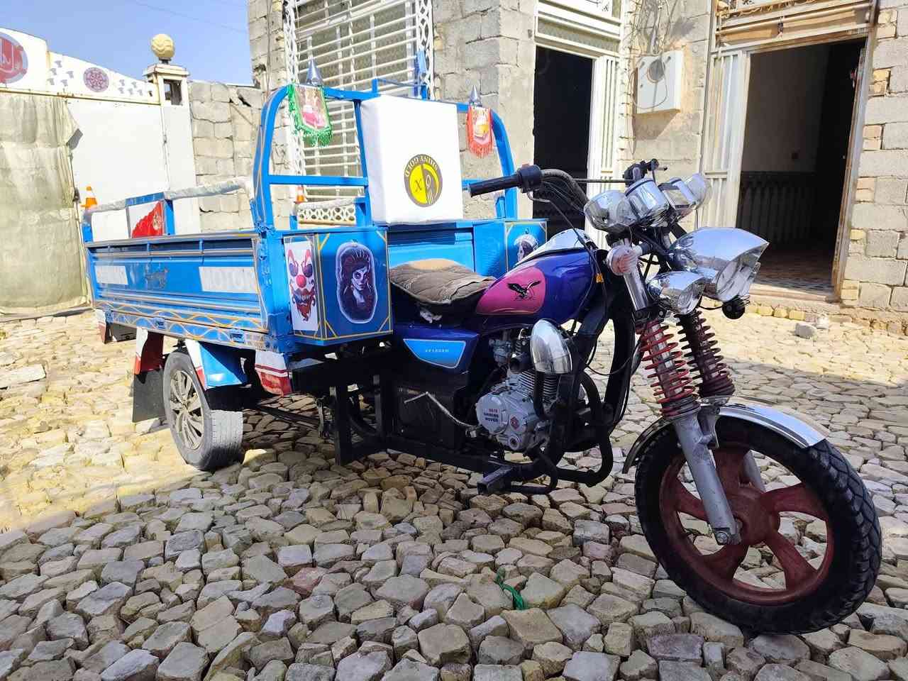 سلام عليكم شبابنه ستوته جمره للبيع مديل ١٨ ستوته نضيفه  السعر ١٥٠٠ بيهه مجال حك الجيه ***********
