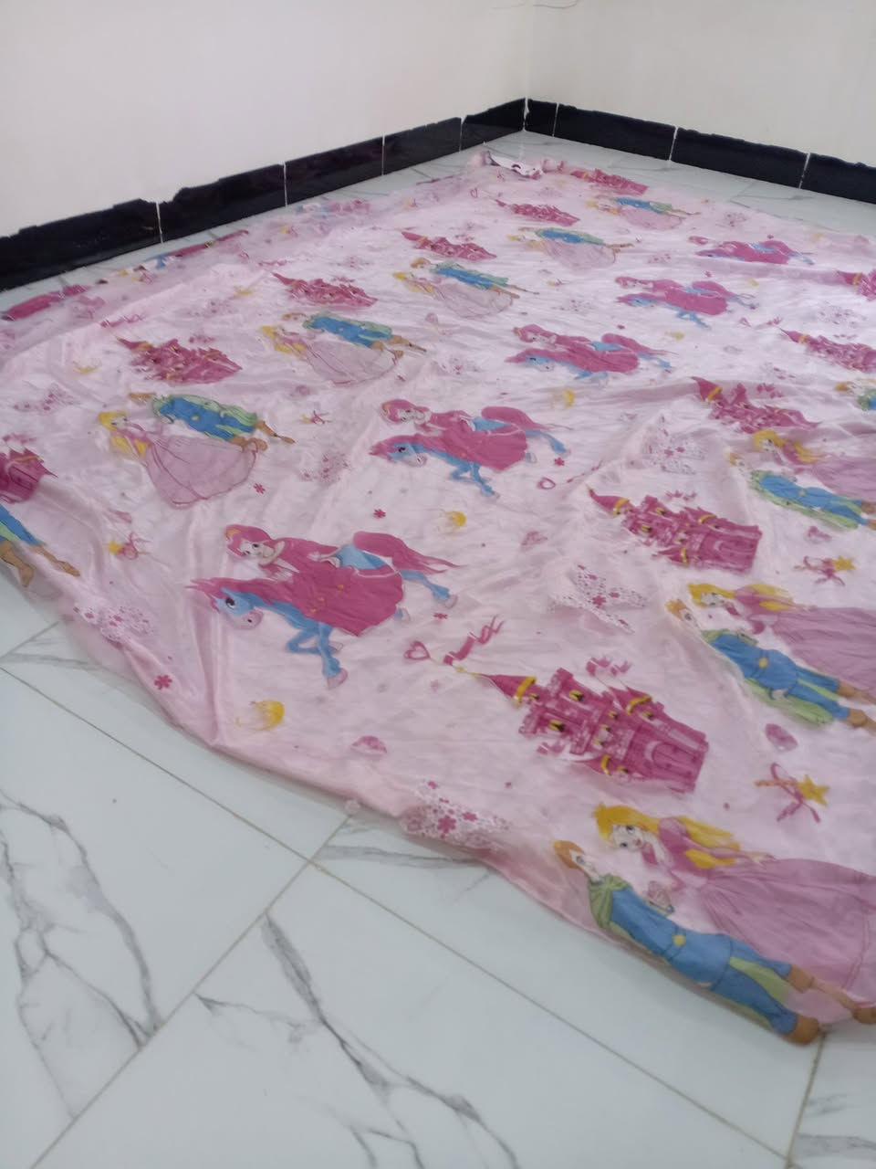 اغراض للبيع منزلية نظيفة الاستفسار ***********
