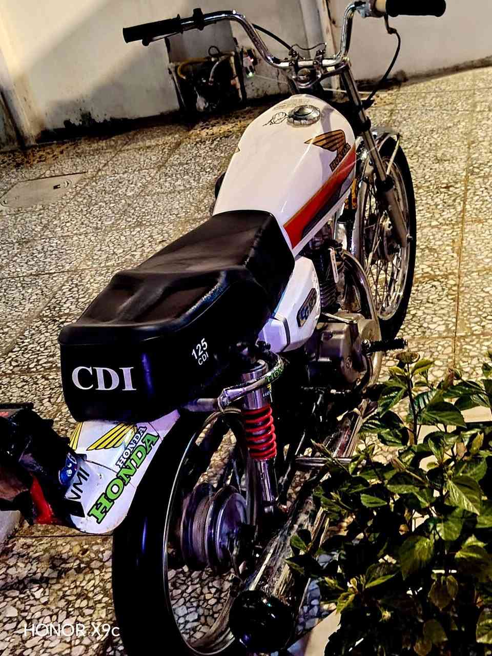 سلام عليكم دراجه اربعه كير للبيع موديل ٢١ اوراق كامله سعر ٦٥٠ بيع متوازي مكاني نجف 📞***********
