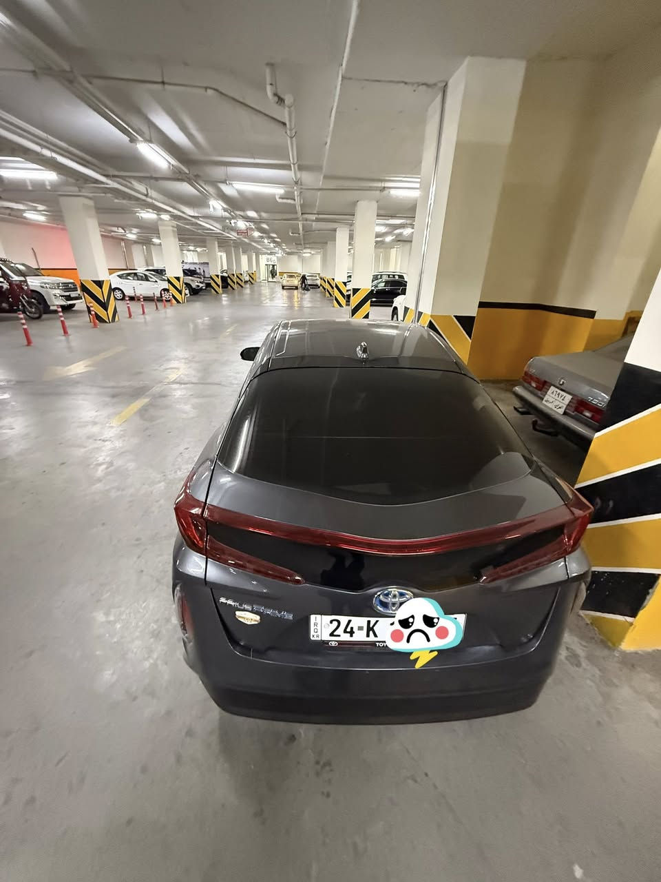 تيوتا بريوس برايم بلك ان هايبرد  يعني ثلالث انضمة تمشي بس كهرباء. وتمشي بس بانزين. وتمشي كهرب وبانزين حسب اختيارك انت  والي يعرفها للسيارة يعرف شنو دا اقصد  الشاحن الاصلي مالها وياها يعني مو تجاري اصلي  2021 السيارة بدون اي ايرباك او اي تبديل رقم شمالي جاهز ثاني يوم تحويل ماشية  55 الف   السيارة جميع قطعها اصلية بلادي   سعرها155  

للستفسار ***********. بي وتساب 

***********
