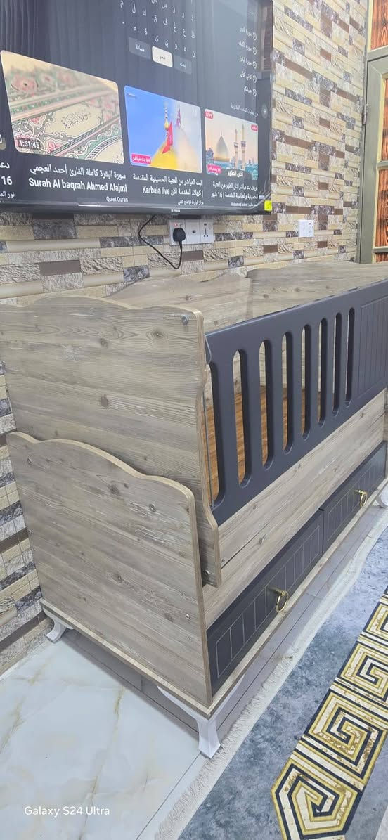 السلام عليكم عندي جبربايه اطفال كبيرة ماخذتهه ب ١٥٠ اريد  ٧٥ التواصل ع رقم ***********  نظيفه جدا جدا
