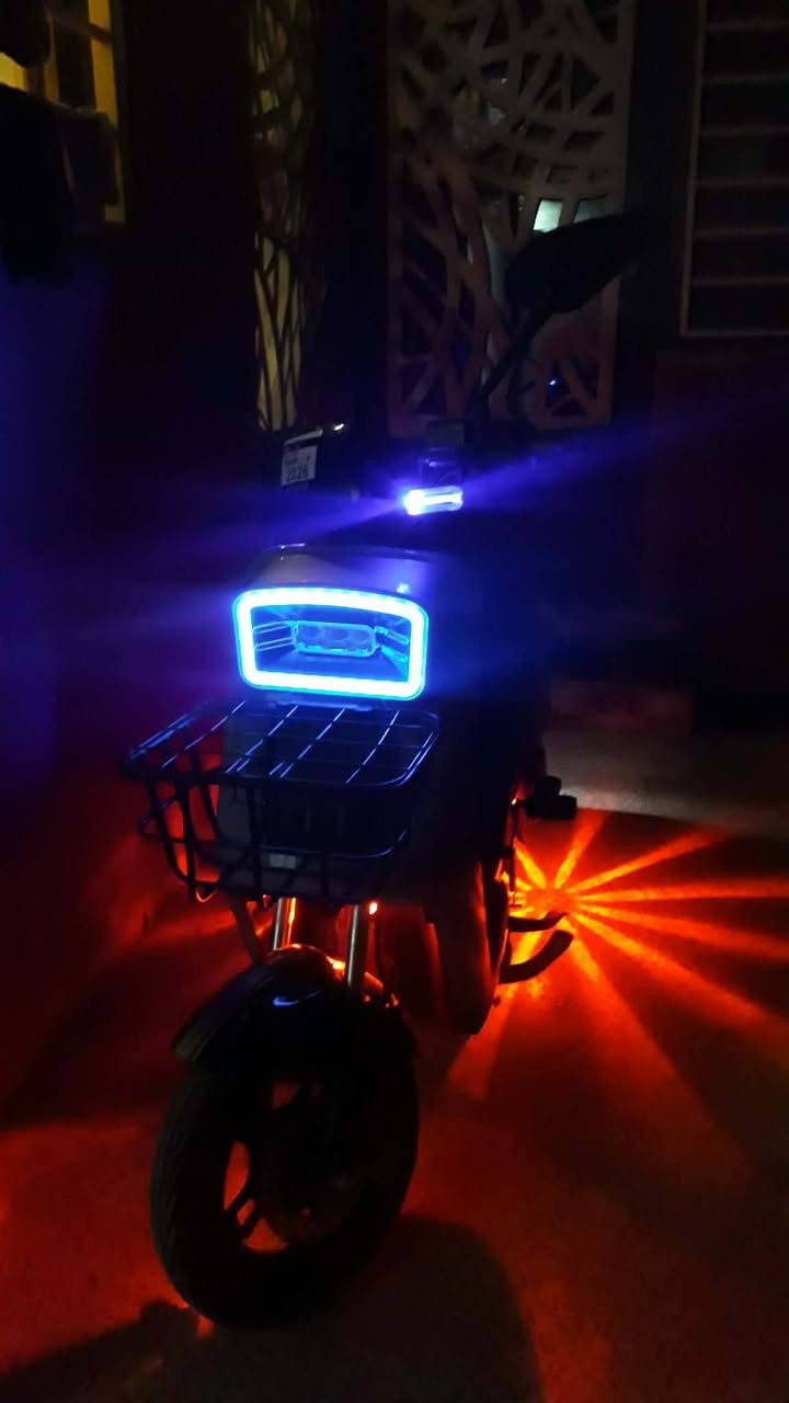 سلام عليكم ماطور شحن للبيع اي 7 وضع ابلادي السعر 575 الاستفسار على هذا الرقم ***********
