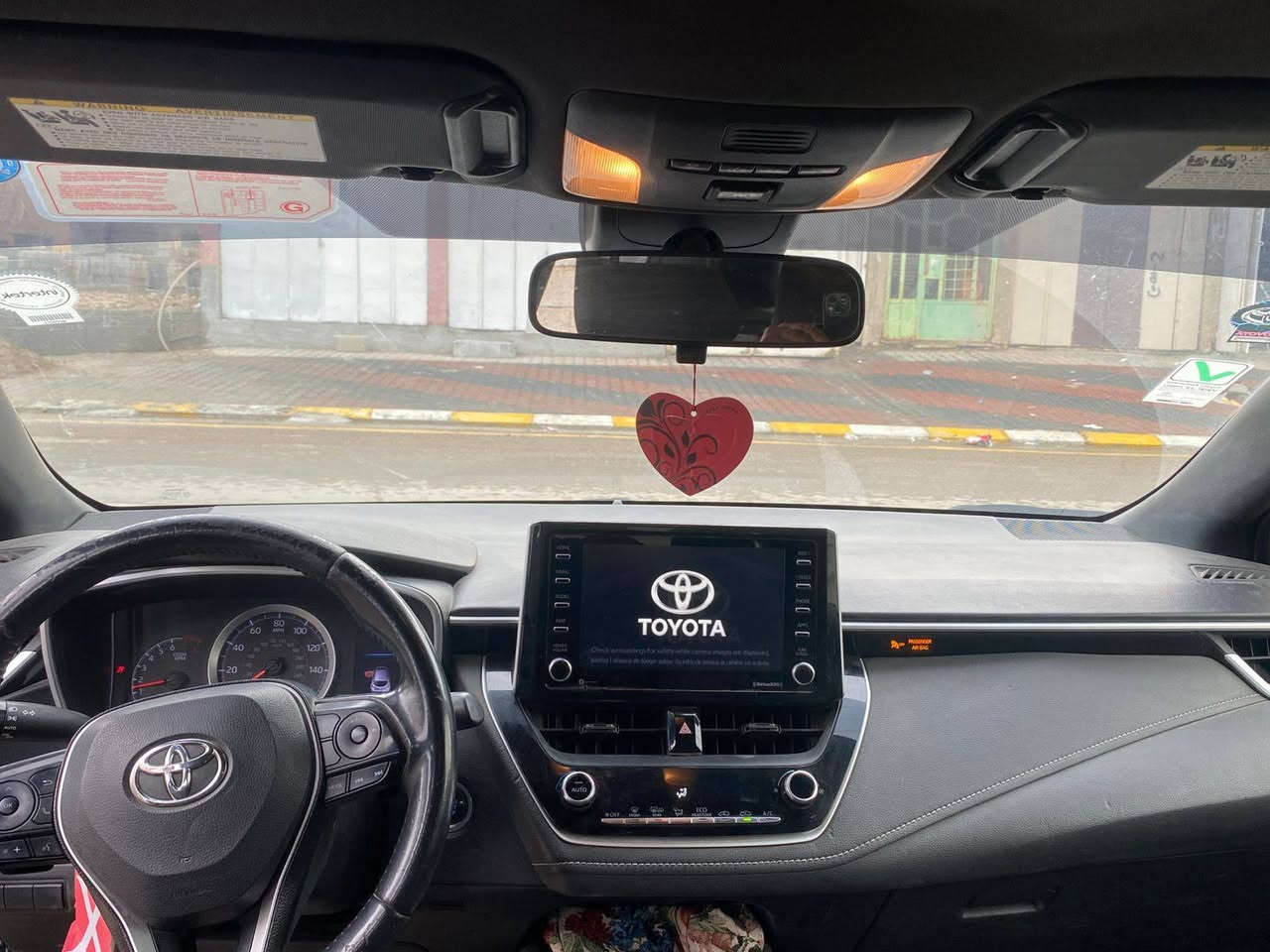 السلام عليكم ورحمة الله وبركاته، ، كورلا للبيع موديل ٢٠٢١ هاش باك SE اخوان كل شي موضح في السونار المرفق مع الصور بما يخص السعر ( ١١٨ ) يعني دفتر و١٨ ورقه وبيها مجال بسيط 

***********
