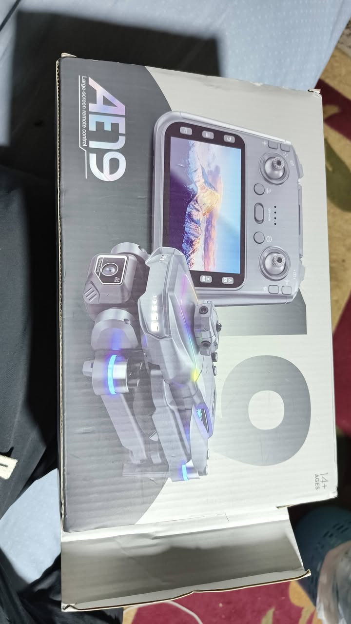 ساس وكامره وفلاش ورام ٢٥٦تصيور شاشه وموبايل واربع ريش احتياط وشاحنه كامره واضحه طيران لمده ٢٥دقيقه للبطارية الوحده حسب تجربتي توصيل موجود ومكاني البصرة
***********
سعر ٩٥وبيها مجالل للطيبين
