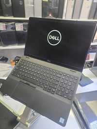 Dell Latitude 5500 • i5 الجيل الثامن • ٨جيجا رام