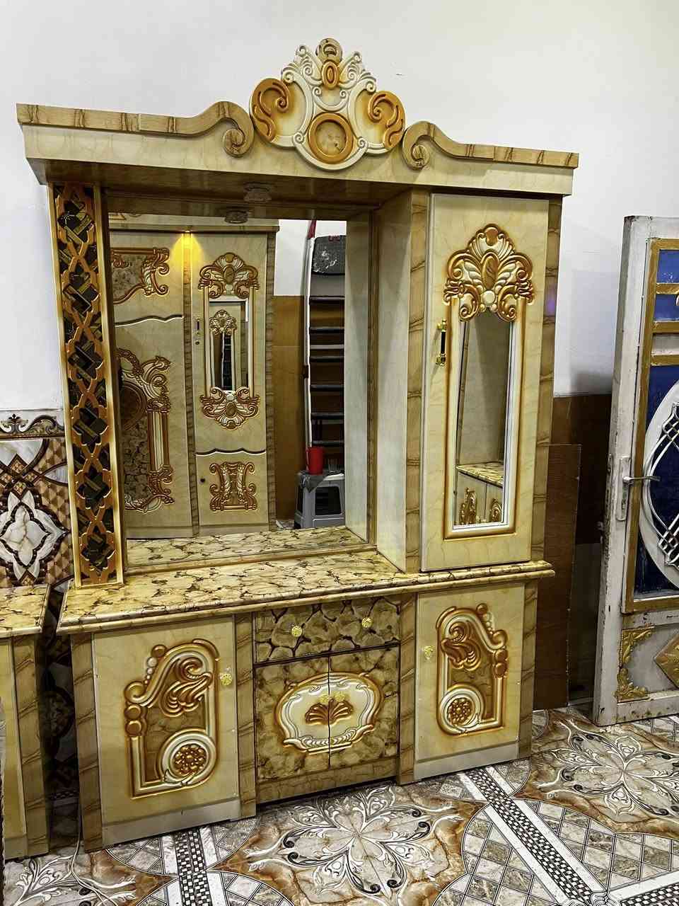 غرفه نجاره تسكام طابقين جديده استخدام قليل سعر  مليون عنوان سوك الشيوخ حي العسكري رقم ***********
