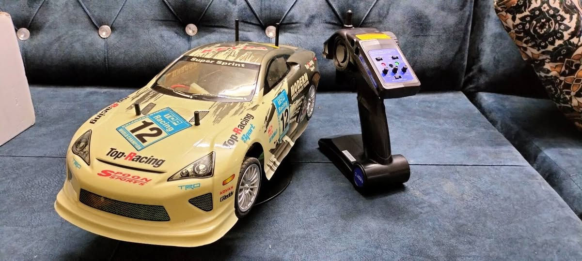 شبابنة الطيبة
سيارة درفت احترافية مثل ما موضحة بالصورة نضام برشد كاملة بالكارتون جديدة فقط الكفر مدرع من جوة سعرهة حلو للشراي يتفضل خاص


**إذا كنت صاحب هذا الإعلان وتريد حذفه لأي سبب، رجاءا أرسل رسالة إلى الدعم الفني**