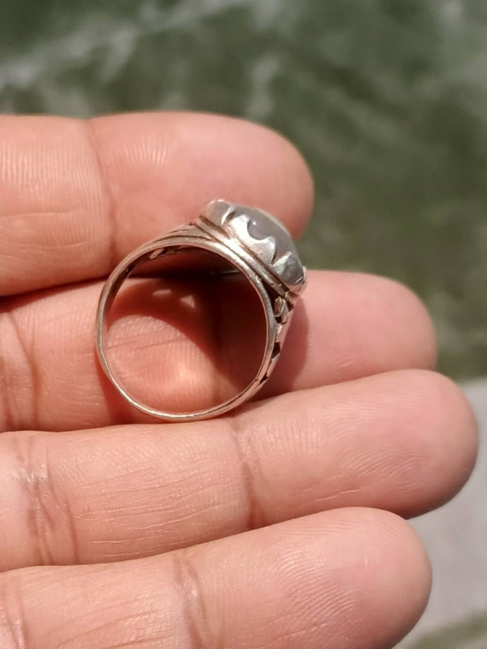 خاتم سليماني حجره وصياغة قديمه للبيع او المراوس
*********** يوجد توصيل لجميع المحافظات
