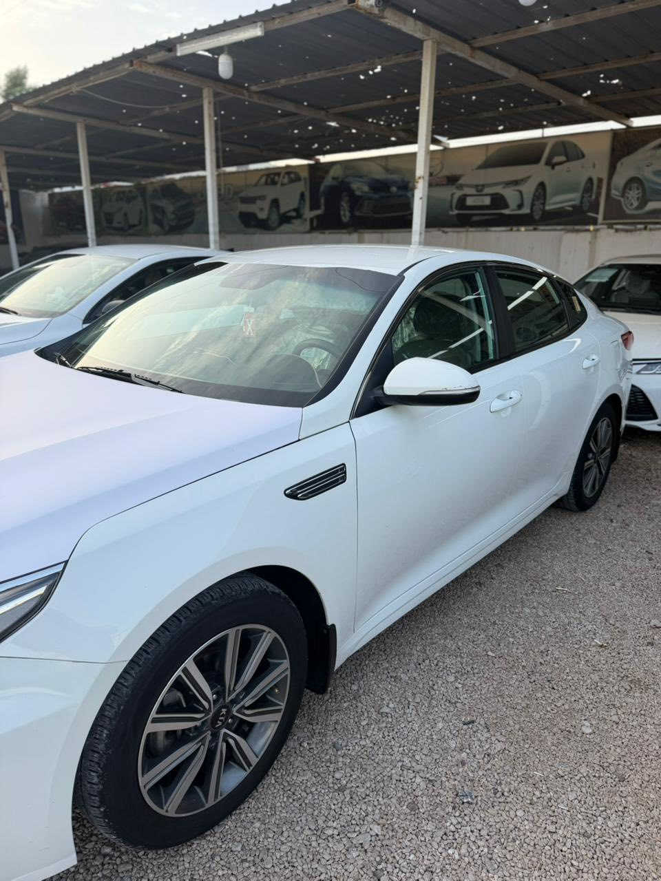 كيا اوبتما 2020
خليجي الدولية
سويج مري اوتو 
محرك 2400 حساس امامي
 خلفي لايت زنون 
تبريد قطعتين تخم تاير جديد
كير محرك صدر على 
وضع الوكالة ممبدل
ماشية61 كيلو حقيقي بيها تكحيل  بلباب والجاملغ الخلفي بسيط ميبين   
تفاصيل الكشر كاملة   
السعر 195   
مكانها الرمادي التواصل ***********
