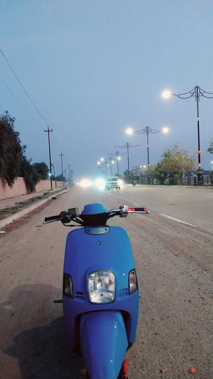 سلام عليكم
دراجه بوليس ياباني كابريتر كلشي شغال ماعدا كهربائيات ما تشتغل موديل 2007 مكينه ما مفتوحه سعر 775 مكاني بعقوبه يم معهد تقني رقم ***********
