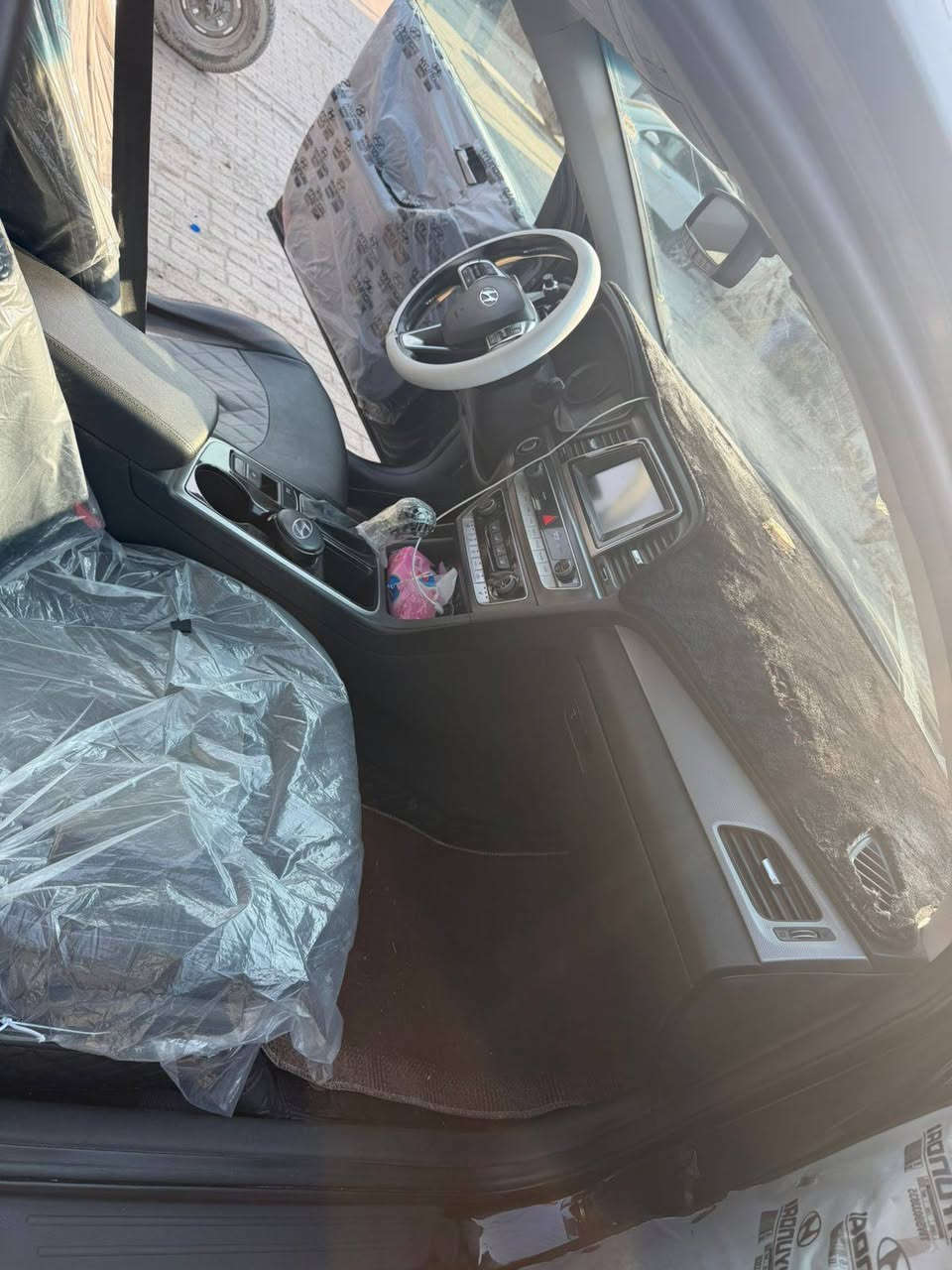 السلام عليكم سياره سوناتا موديل 2018
وارد أمريكي المواصفات موضحه بالصور
السعر 128
العنوان بغداد مدينه الصدر
الرقم ***********
