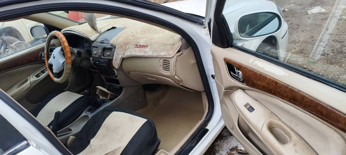 السلام عليكم 
 اللبيع مزاد 
ورقمههه كامل  مدفوع رسوم كلههه بس استلام الوحات 
مديل2007 مكفوله حداديه كير محرك حداديه خلفيه تبريد شغال كهربائيات شغاله 

العنوان بغداد الدوره 
*********** ال سعر 70 وبيها مجال
