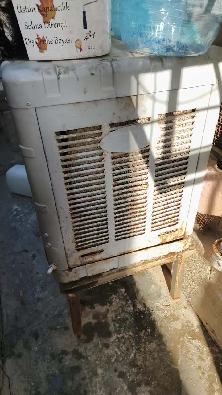 مبرده واحد ونص للبيع سعره 40وبيه مجال //ثلاجه حجم زغير للبيع سعره 70
الاستفسار الاتصال عل رقم ***********
