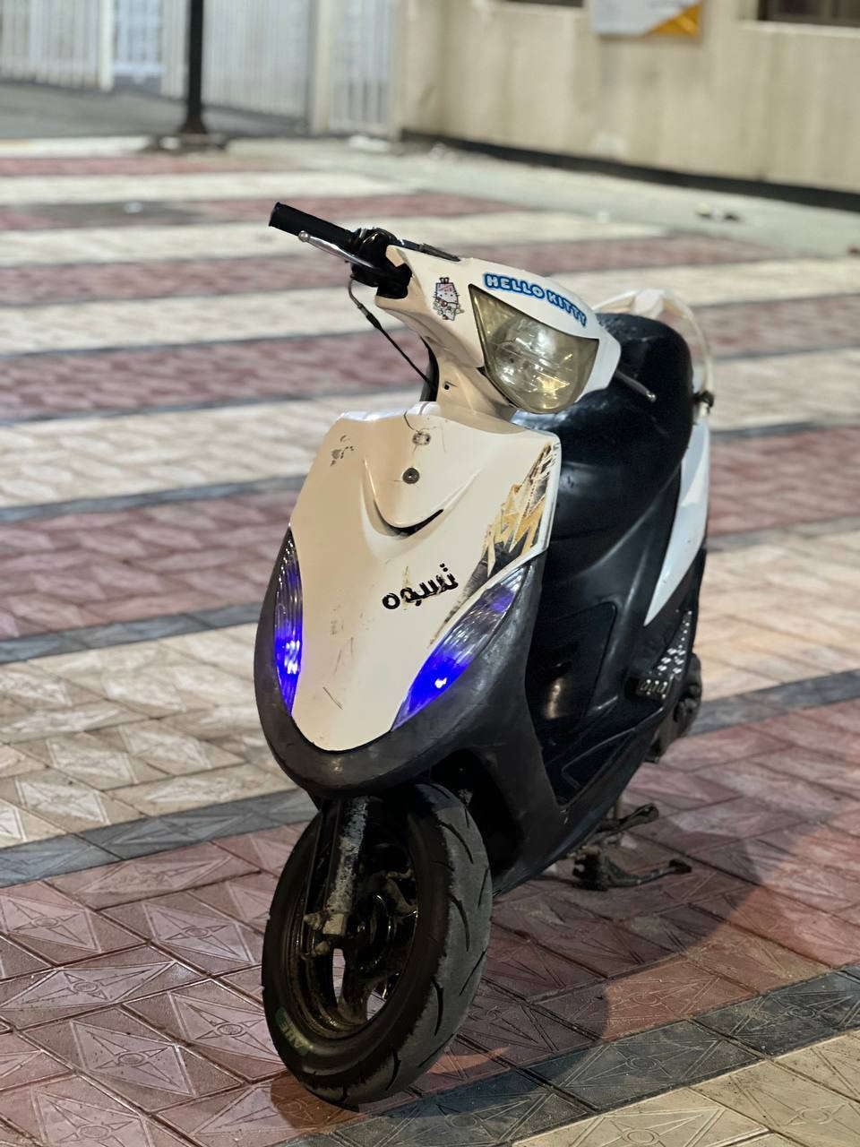 السلام عليكم دراجه ماكس عدله للبيع الدراجه كامله للخير سلف هندر لايت بكلايت سلف اصلي كفرات اصلي مختمه ختم واحد مابيها اي نقص حلوه الدراجه شوفه عينك مفتوحه ولفات بسس مكان ناصريه مركز السعر ب 650 والشراي يشلع عيوني 
***********  (بالعافيه ع الياخذها )
