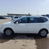 كارينز • ٢٠٠٩ • محرك ٢٠٠٠