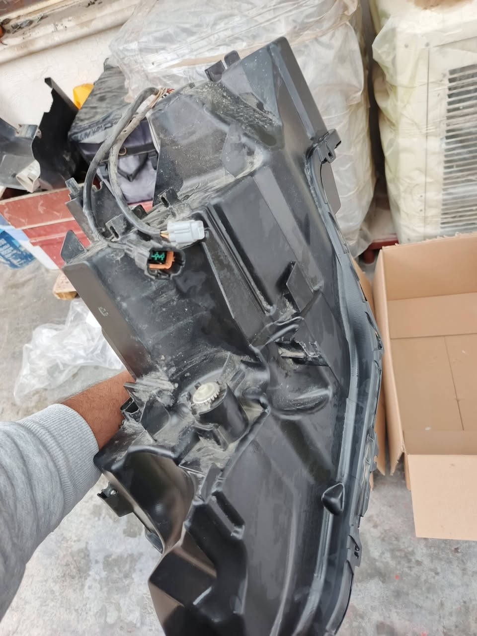 بكلايتات أمامي للبيع مال نيسان روج 2023 ويرهم كل المديلات تفصيخ جديدات سعر 200 وبيهن مجال مكان بغداد شعله ***********
