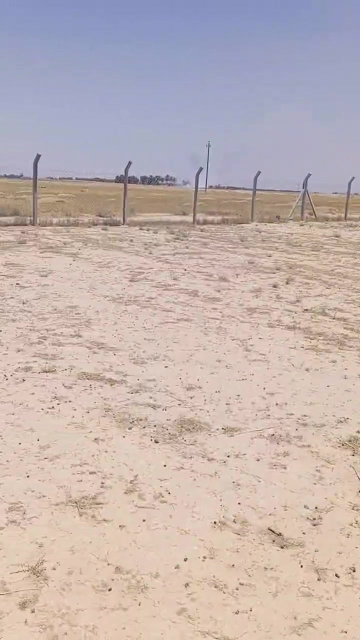 السلام عليكم
دونمين طابو مقابيل الدرة للبيع $

طابوتحويل اتحول بسمك 🫆

كاع امسيجه باب اوقفل 🔐

كهرباء وماء الابي عليها 🔌💦

اوسعرها مناسب🫰

اخوان موقعها واضح اومعروف اذا شراي مظبوط وتعرف شنو يعني الطابو ومكانته وموقعها راهم اتصل 

الشراي يتصل

***********
